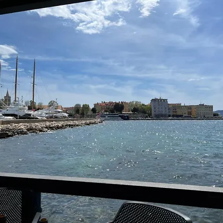 Mm Zore Apartament *